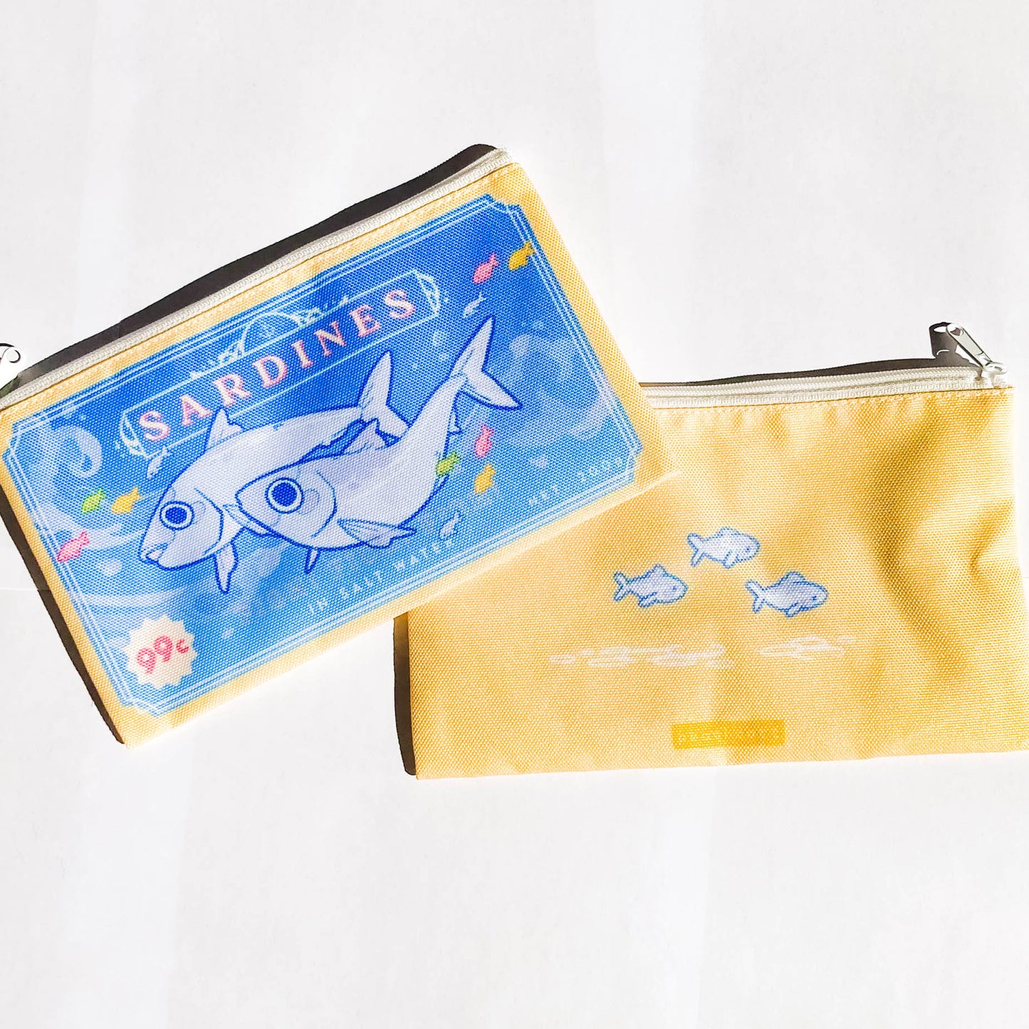 case ─ sardines